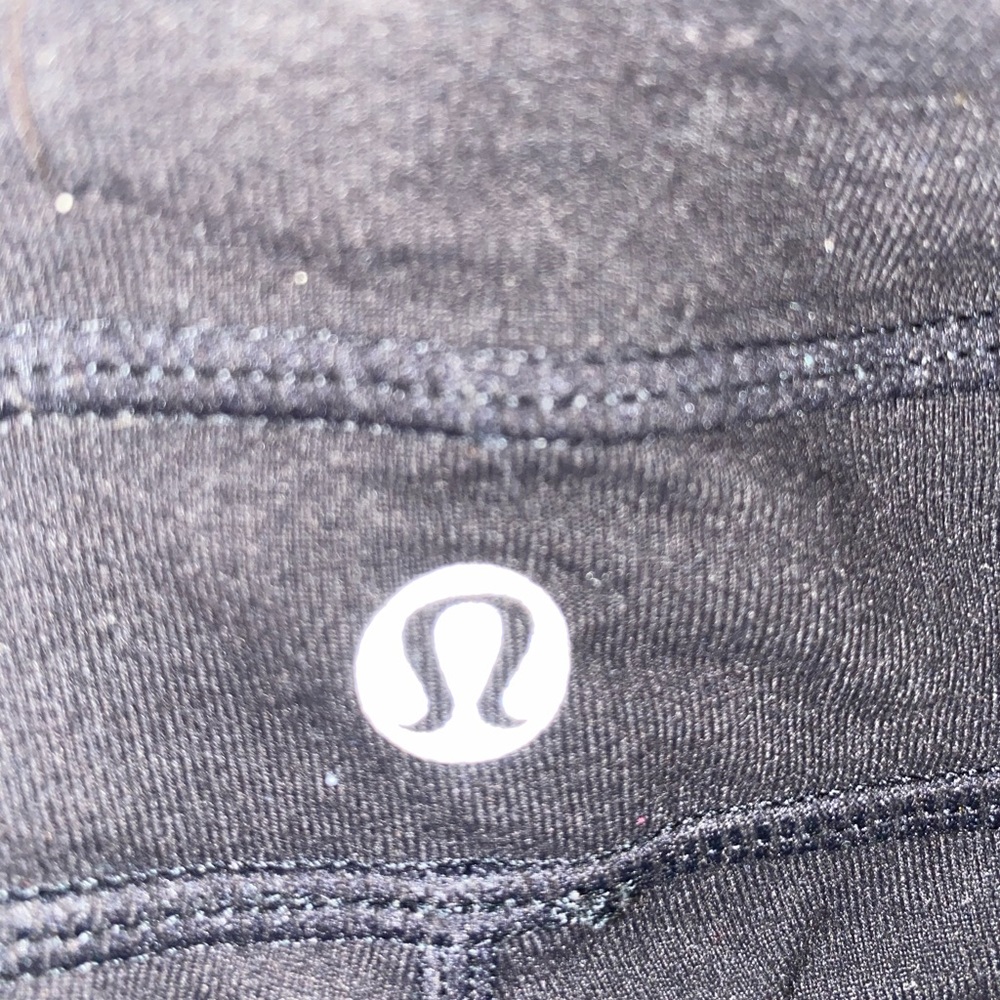 Lululemon yoga pants